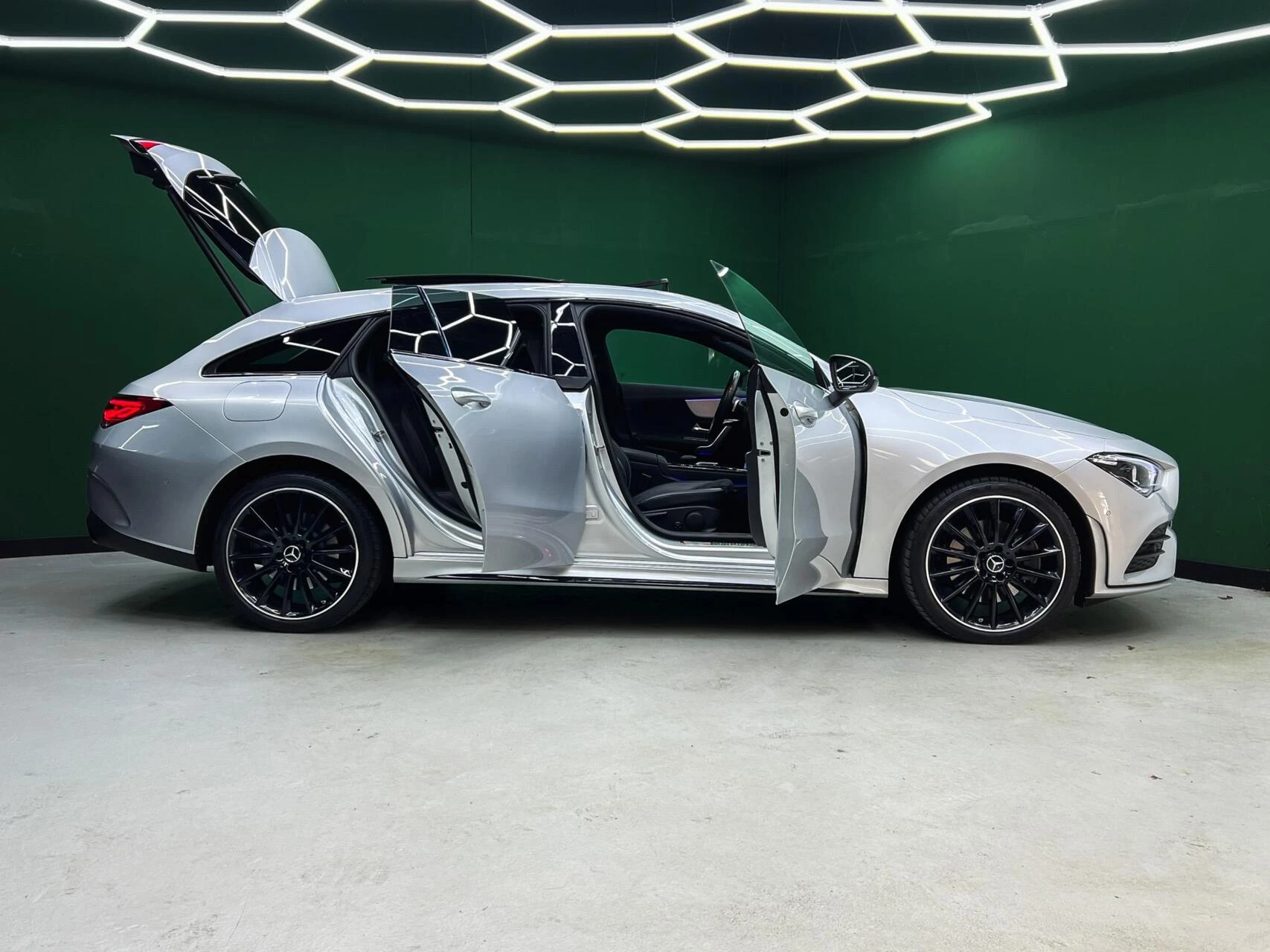 Hoofdafbeelding Mercedes-Benz CLA