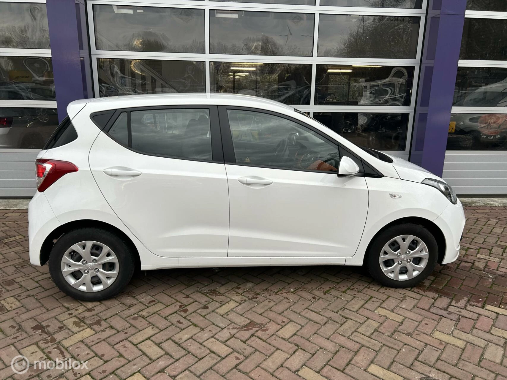 Hoofdafbeelding Hyundai i10