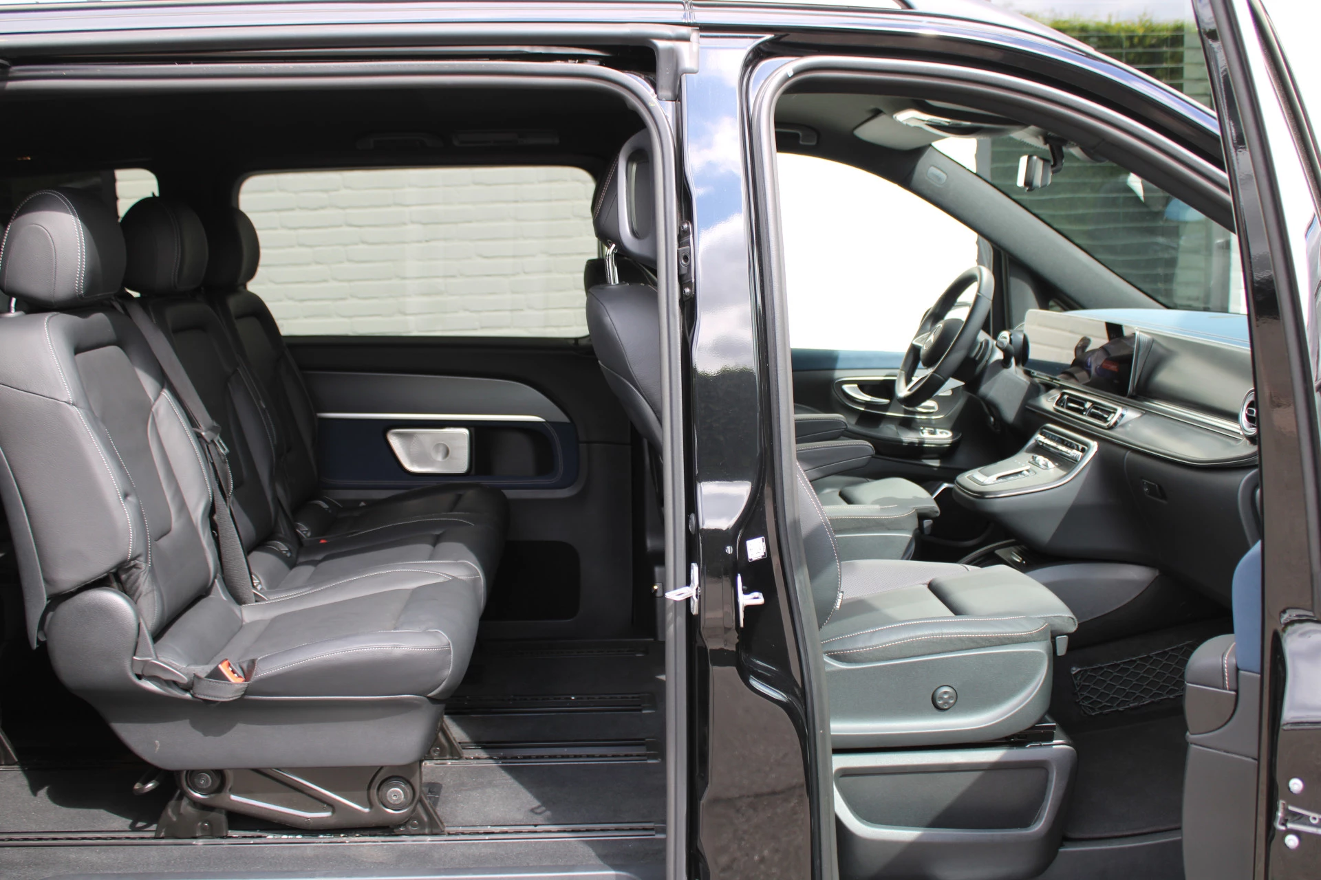 Hoofdafbeelding Mercedes-Benz EQV