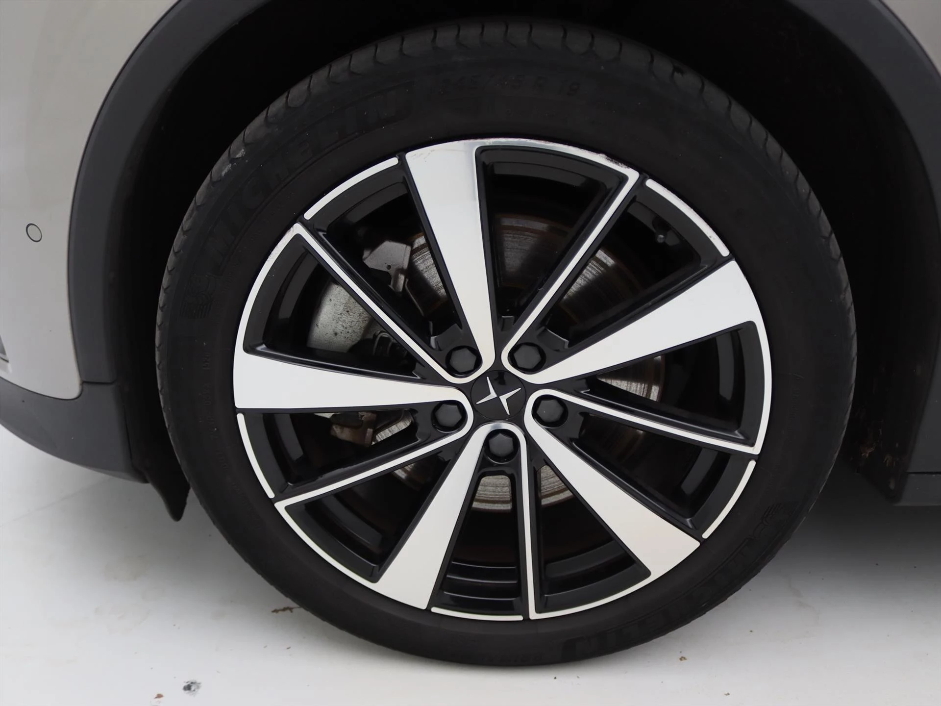 Hoofdafbeelding Polestar 2