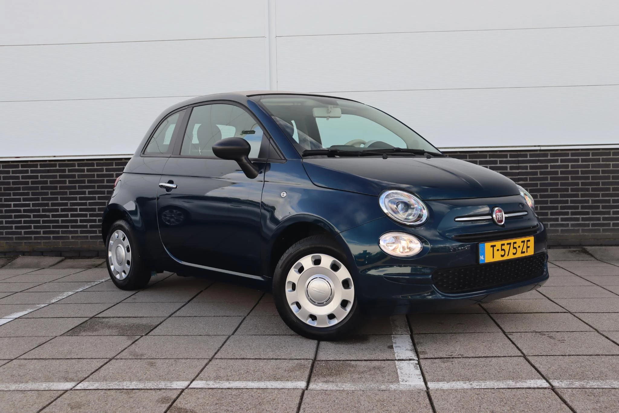 Hoofdafbeelding Fiat 500C
