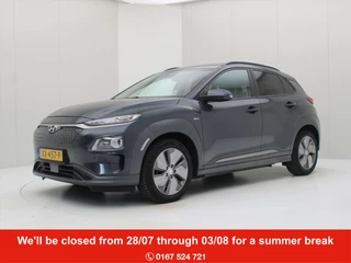 Hoofdafbeelding Hyundai Kona Hyundai Kona Hyundai Kona Premium 64kWh 204pk 482km WLTP [ SCHUIFDAK+LEDER+CAMERA+CARPLAY+CLIMAAT+PDC+NAVIGATIE ]