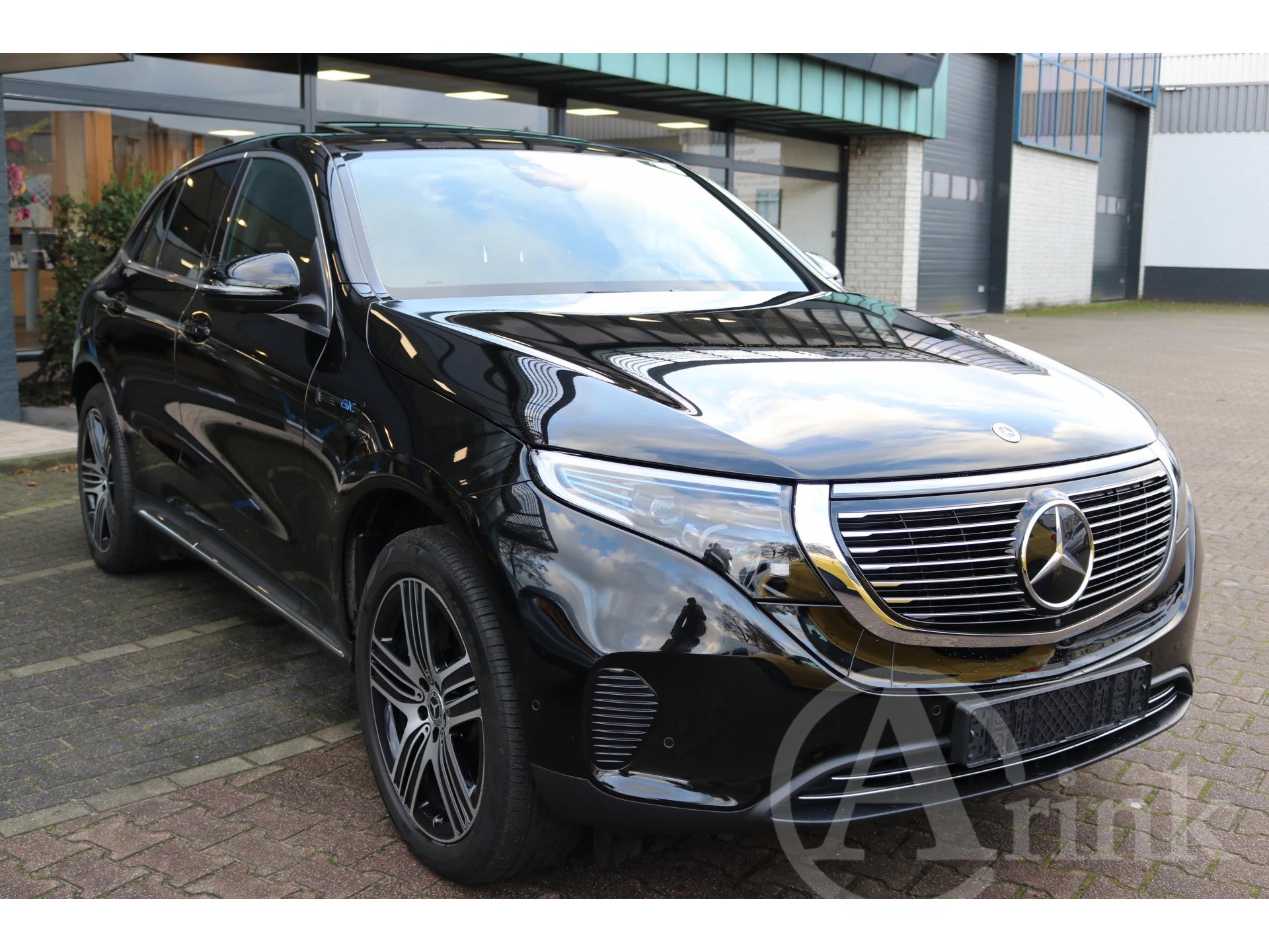 Hoofdafbeelding Mercedes-Benz EQC