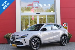 Alfa Romeo Junior 156PK Elettrica 54 kWh | DRAADLOZE APPLE CARPLAY/ANDROID AUTO | PARKEERSENSOREN ACHTER |  CLIMATE CONTROL | VERKEERSBORDEN HERKENNING | ADAPTIVE CRUISE CONTROL | KEYLESS START | LICHTMETALEN VELGEN | LED KOPLAMPEN | LED ACHTERLICHTEN | SCUDETTO "LEGGENDA" |