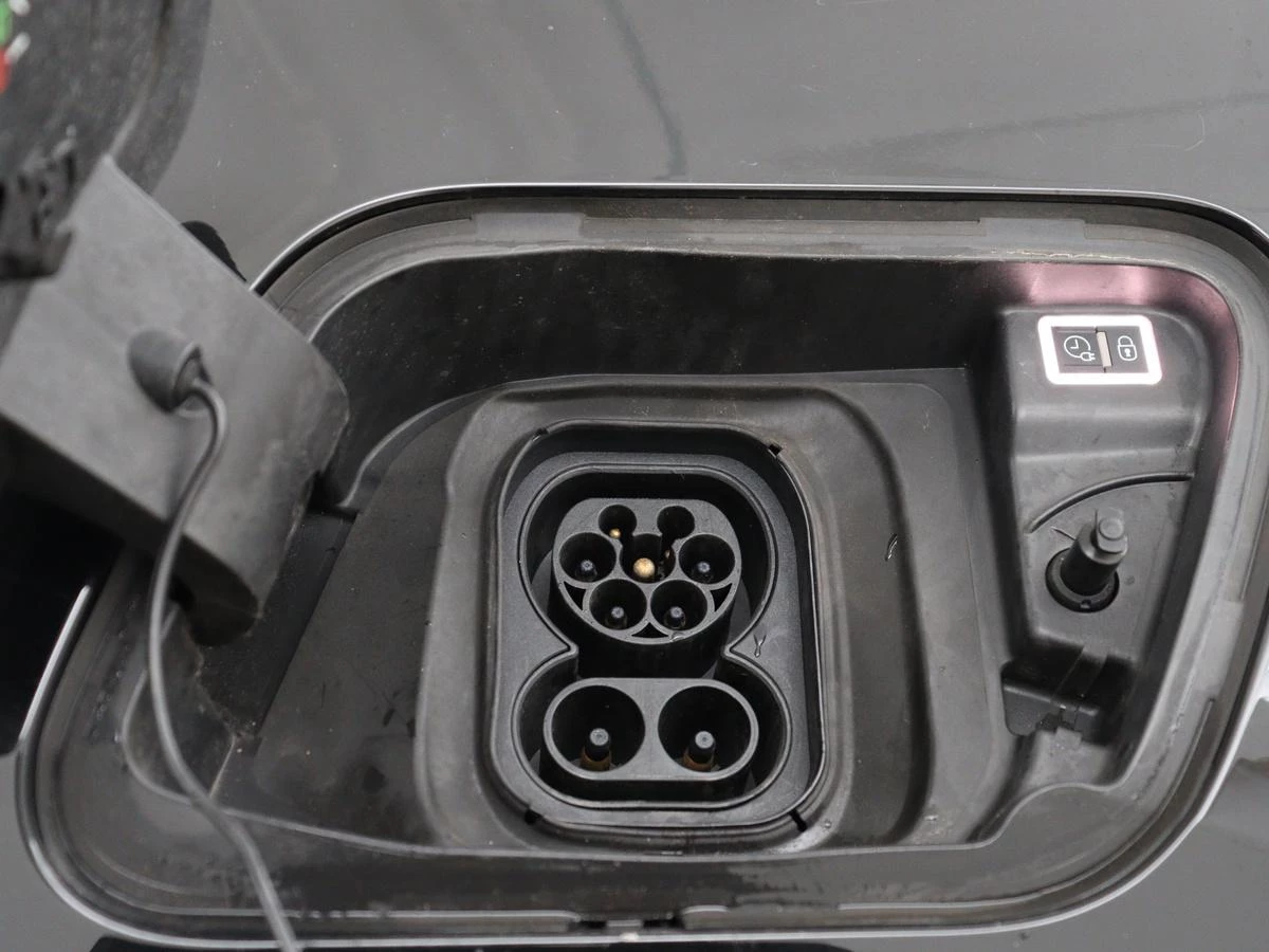 Hoofdafbeelding Peugeot e-2008