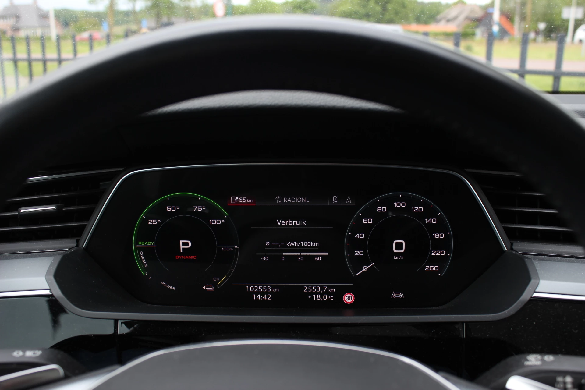 Hoofdafbeelding Audi e-tron