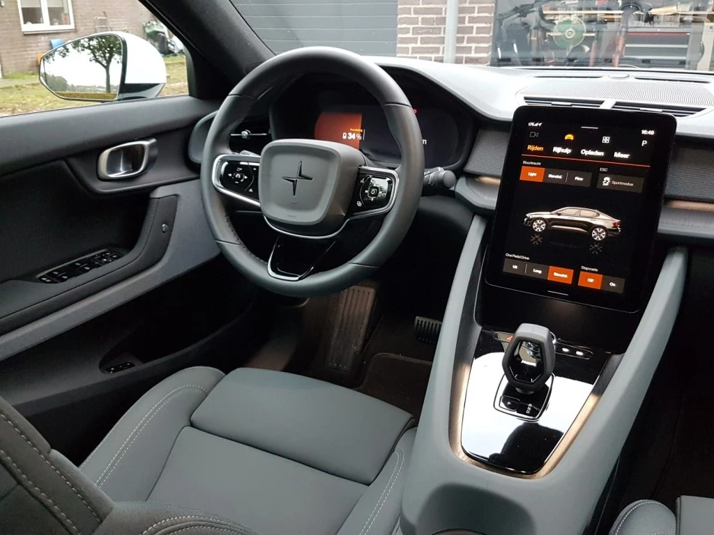 Hoofdafbeelding Polestar 2