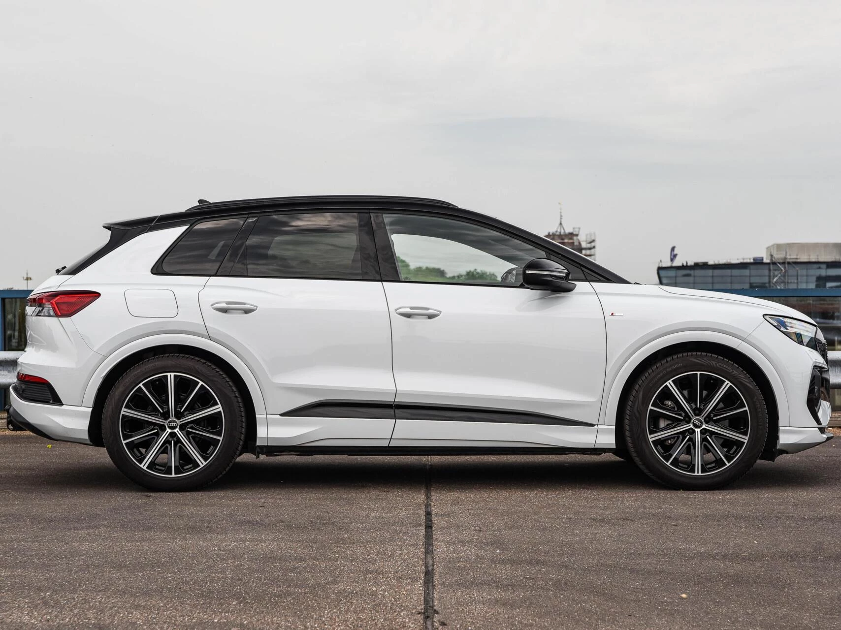 Hoofdafbeelding Audi Q4 e-tron