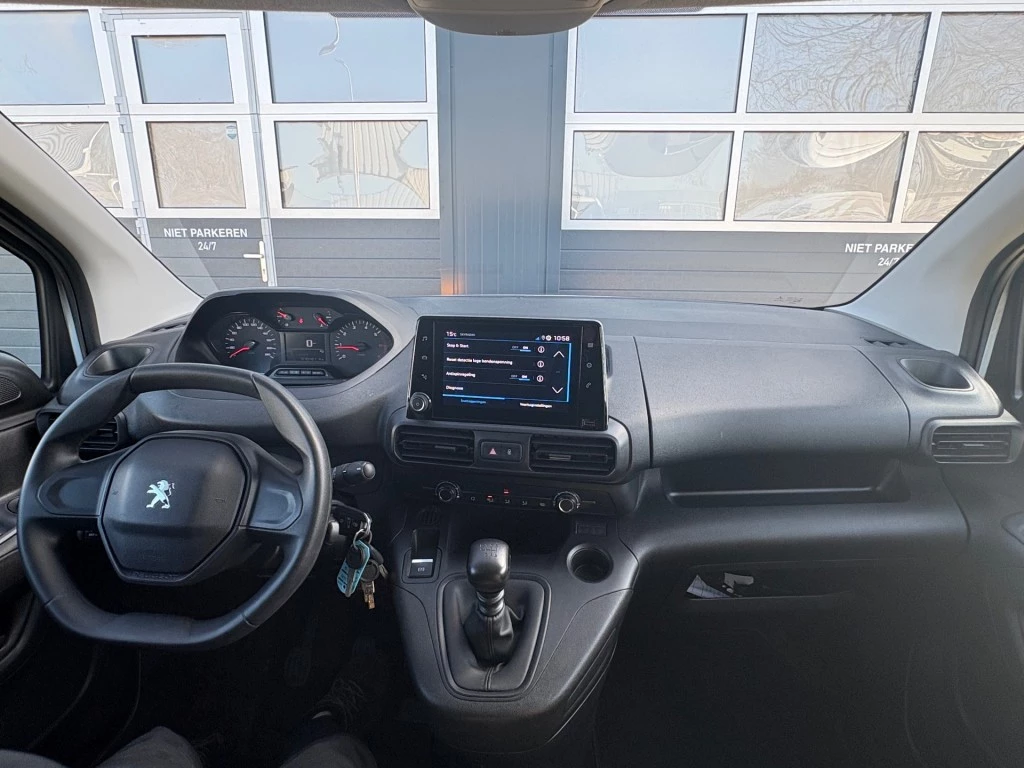 Hoofdafbeelding Peugeot Partner