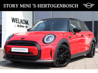 MINI Cooper Hatchback Camden Automaat / Panoramadak / Sportstoelen / Achteruitrijcamera / Comfort Access / LED / Park Assistant