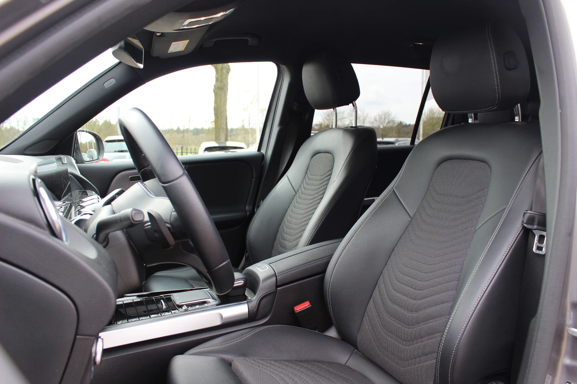 Hoofdafbeelding Mercedes-Benz EQB