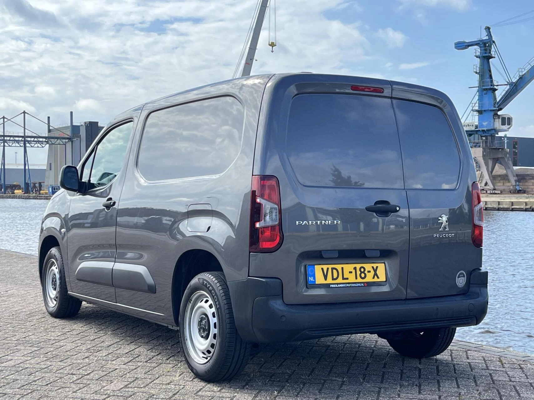 Hoofdafbeelding Peugeot Partner