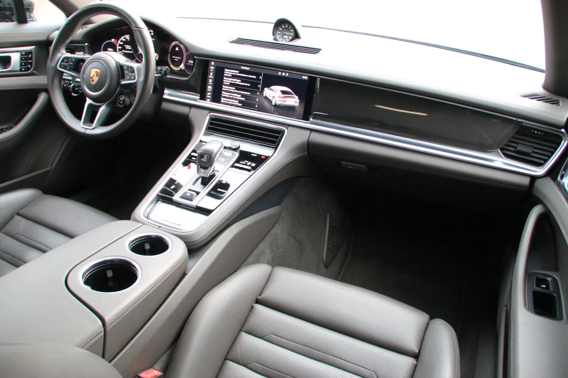 Hoofdafbeelding Porsche Panamera