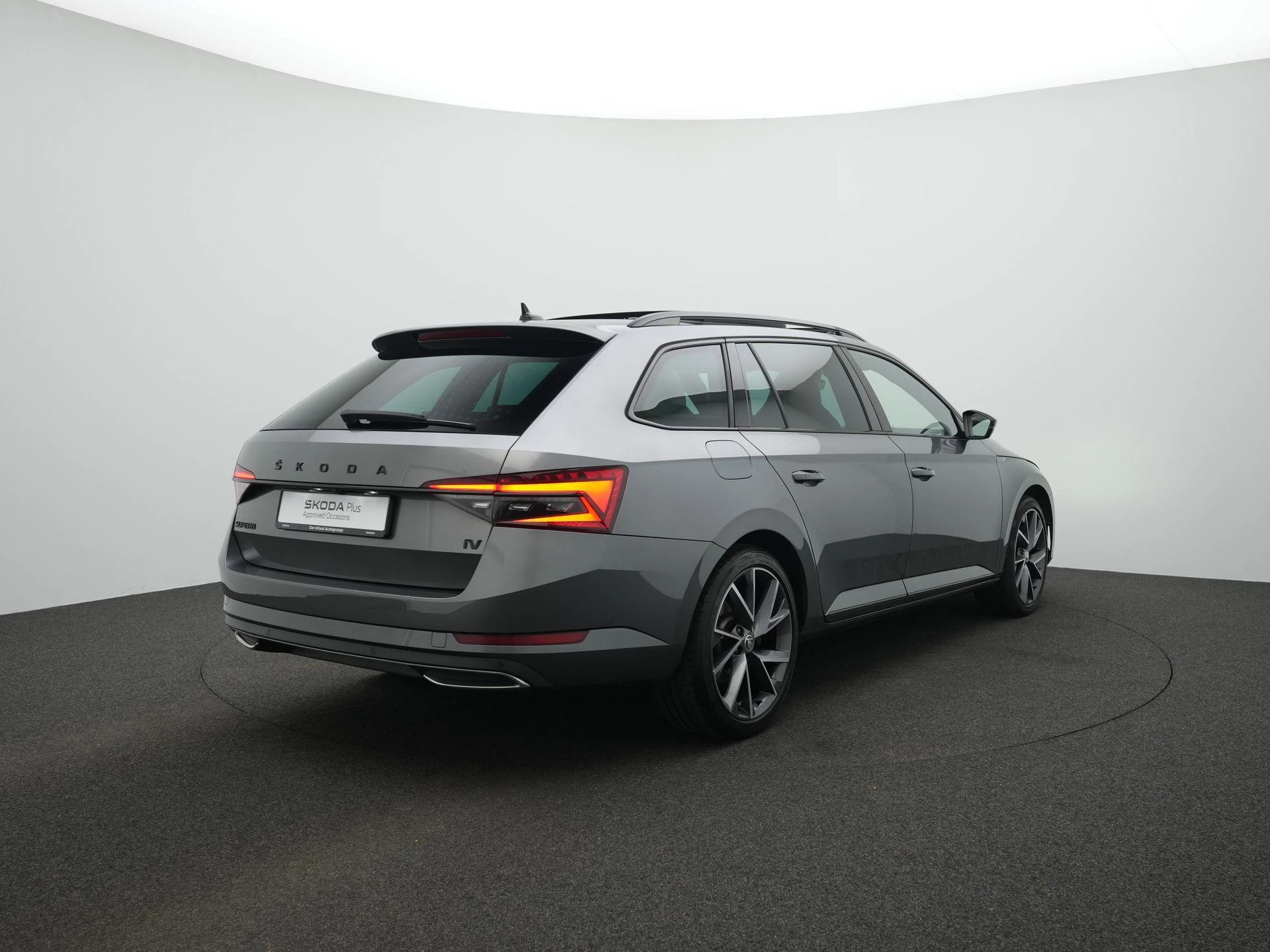 Hoofdafbeelding Škoda Superb
