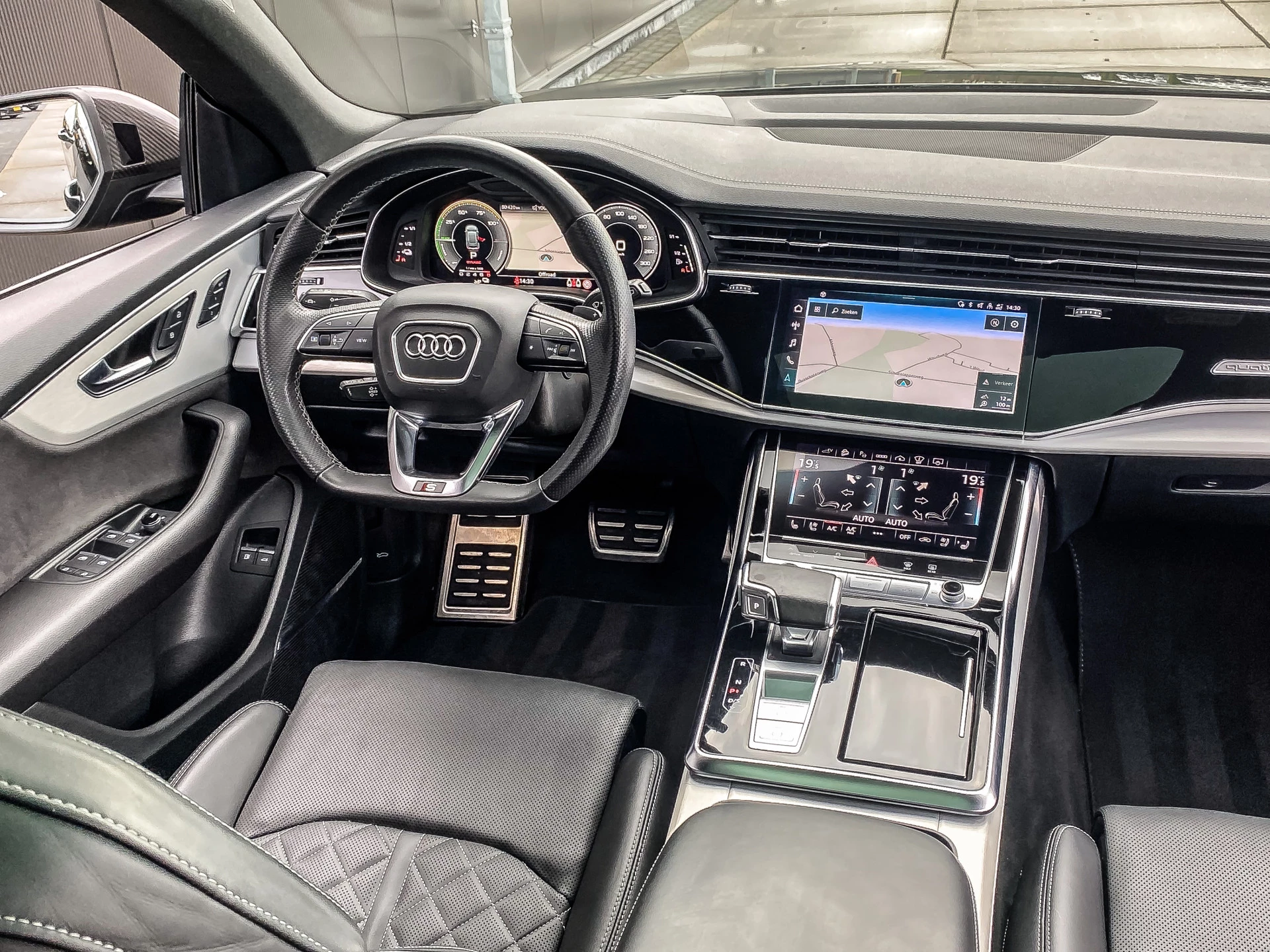 Hoofdafbeelding Audi Q8