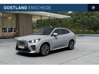 BMW iX2 eDrive20 M Sport / Panoramadak / Sportstoelen / Adaptieve LED / Head-Up / M Adaptief onderstel / Parking Assistant Plus / Comfort Access