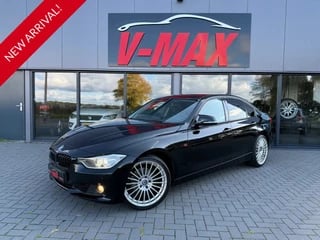 BMW 3 Serie 320i AUT Upgrade Edition Leder Xenon Navi Stoelverw