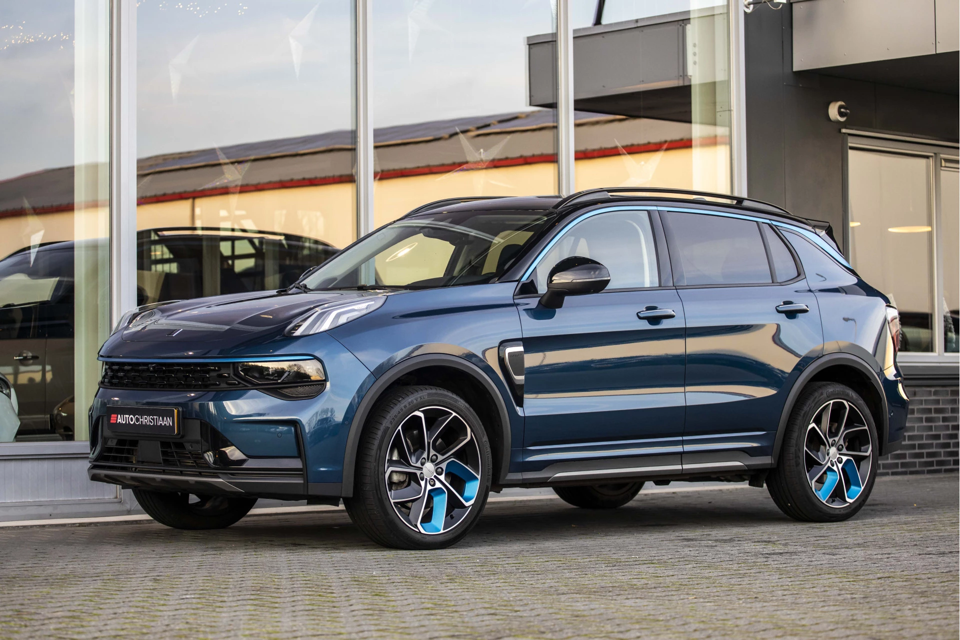 Hoofdafbeelding Lynk & Co 01