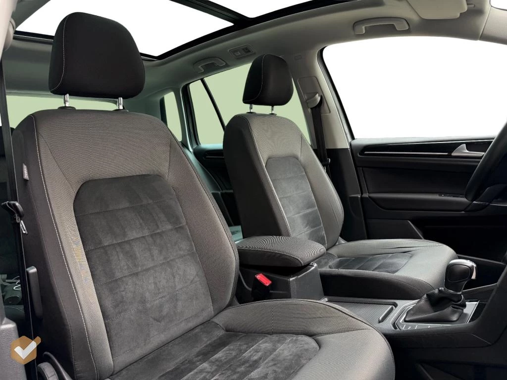 Hoofdafbeelding Volkswagen Golf Sportsvan