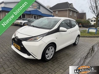Toyota Aygo 1.0 VVT-i x-play 5 drs Airco grootscherm