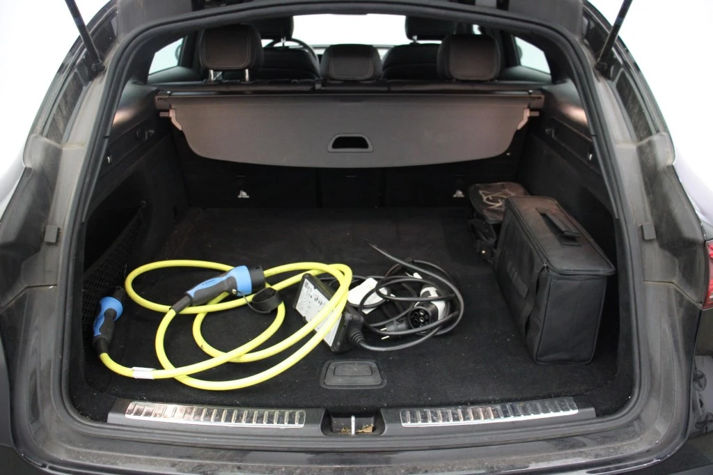 Hoofdafbeelding Mercedes-Benz EQC