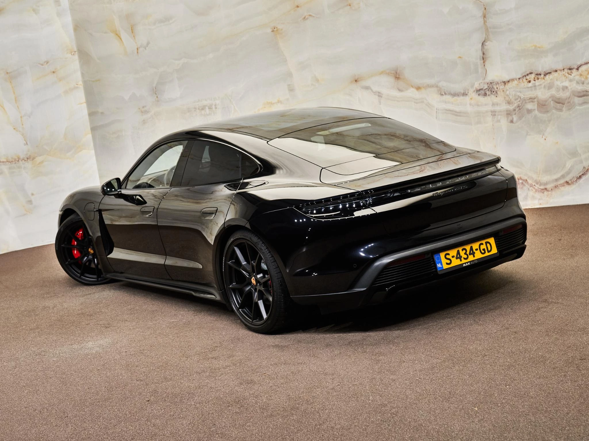 Hoofdafbeelding Porsche Taycan