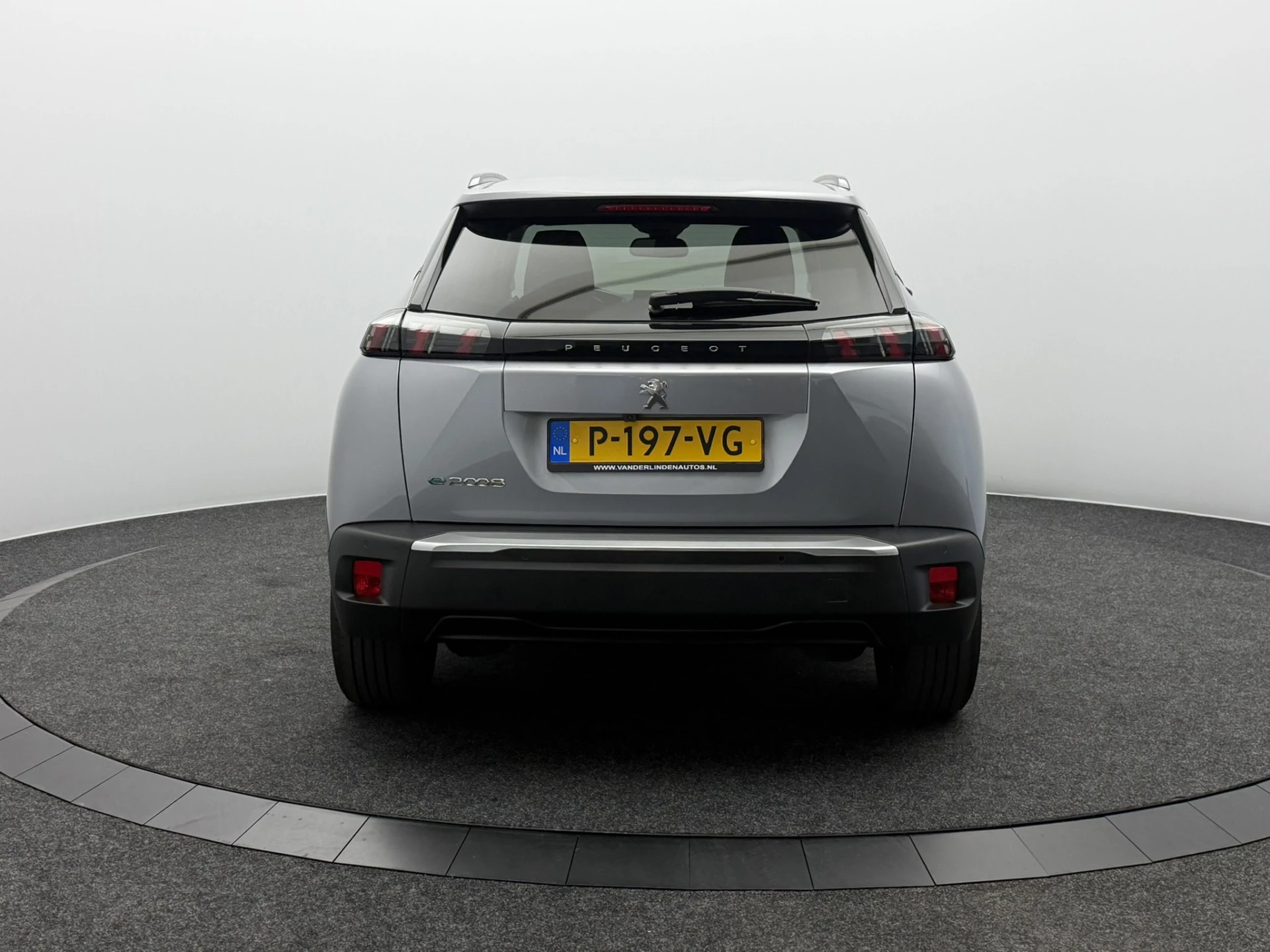 Hoofdafbeelding Peugeot e-2008