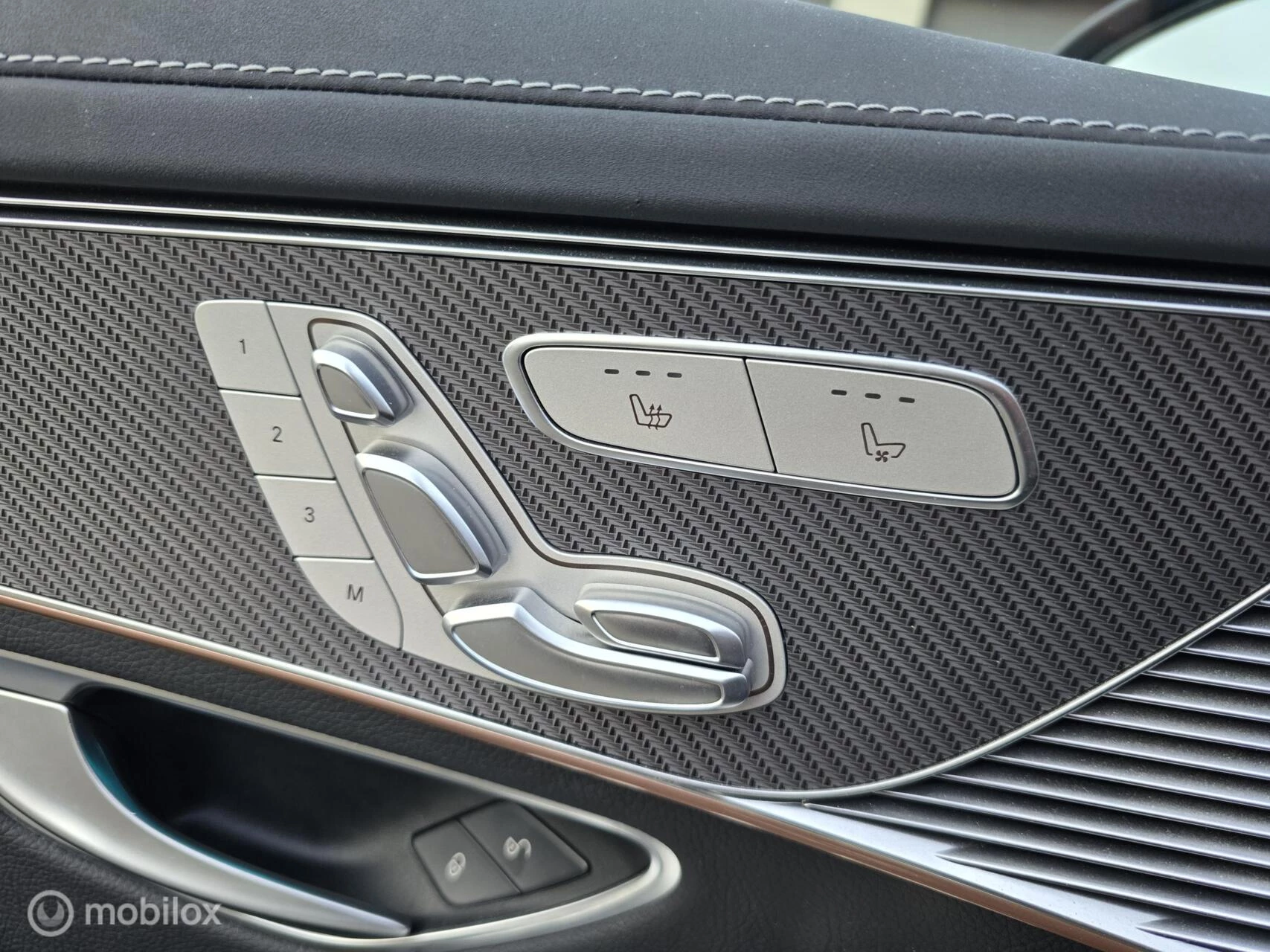 Hoofdafbeelding Mercedes-Benz EQC