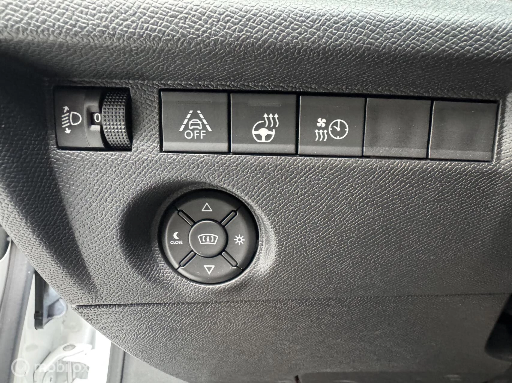 Hoofdafbeelding Citroën ë-C4