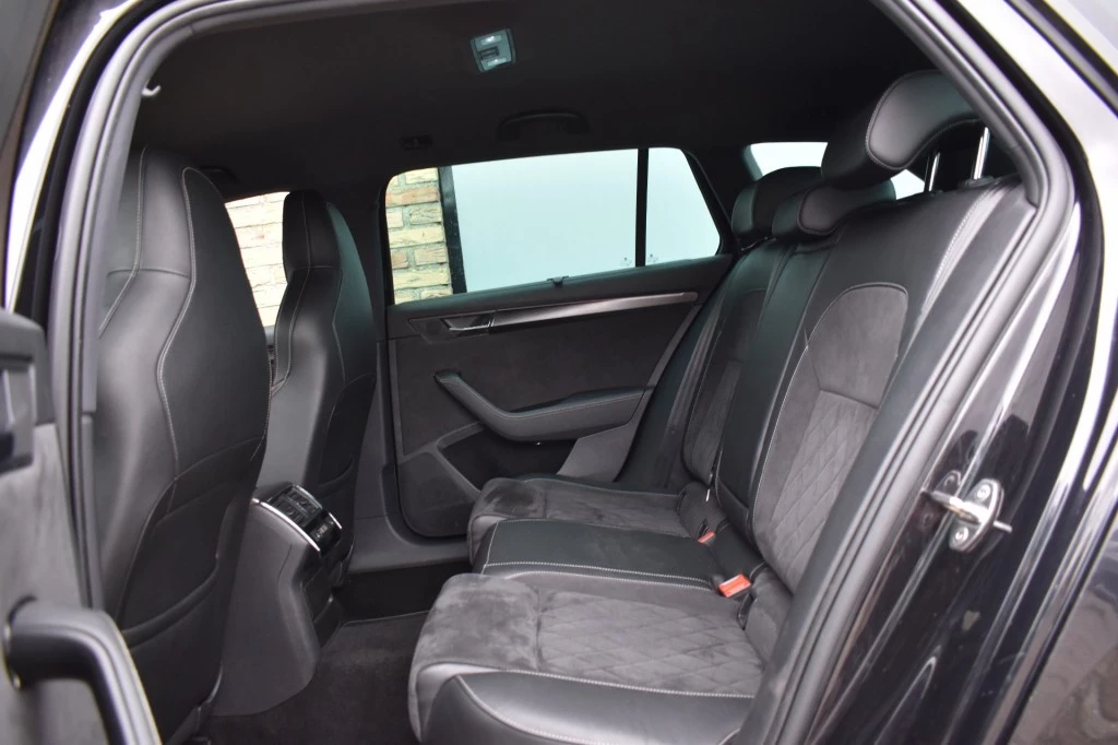 Hoofdafbeelding Škoda Superb