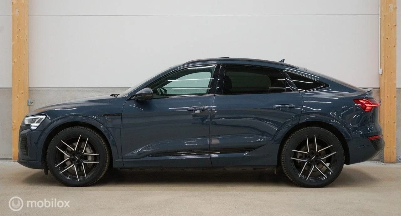 Hoofdafbeelding Audi Q8