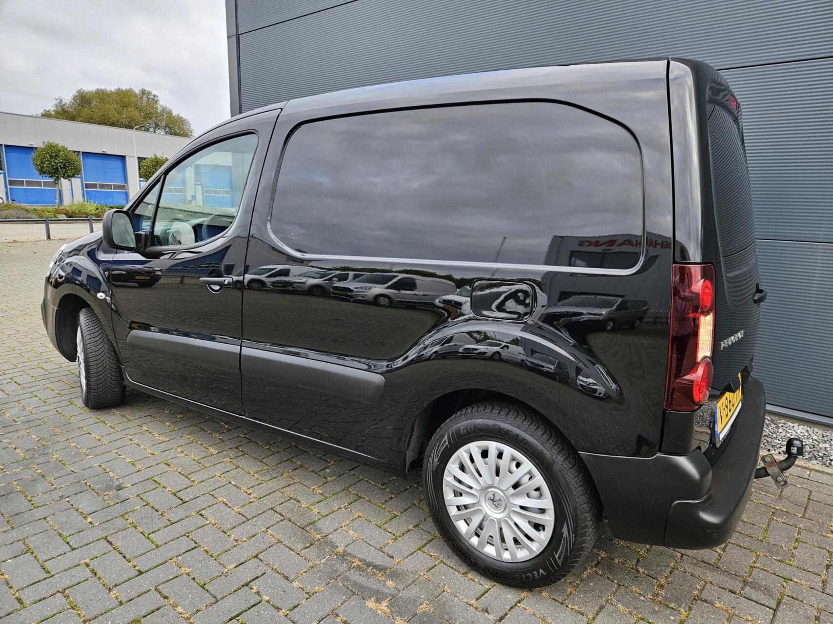 Hoofdafbeelding Peugeot Partner