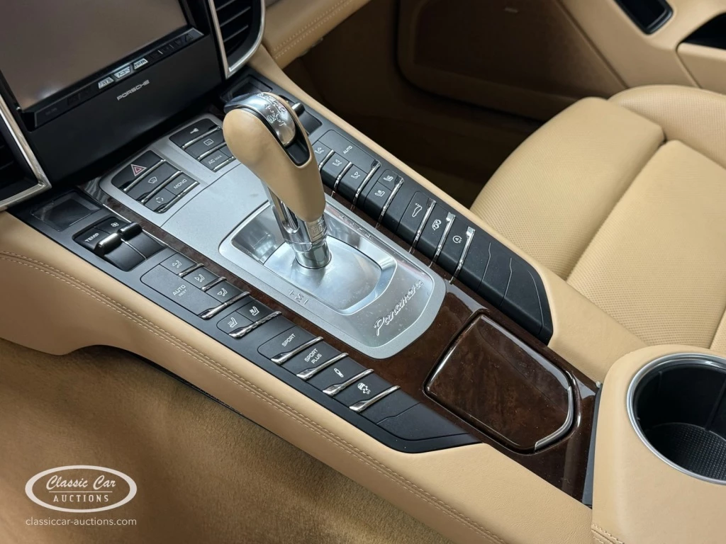 Hoofdafbeelding Porsche Panamera