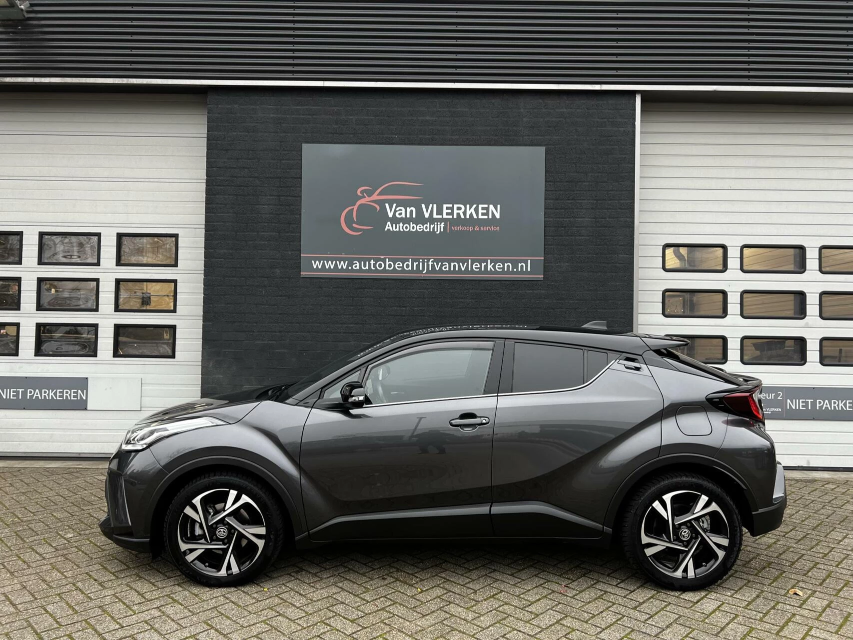 Hoofdafbeelding Toyota C-HR