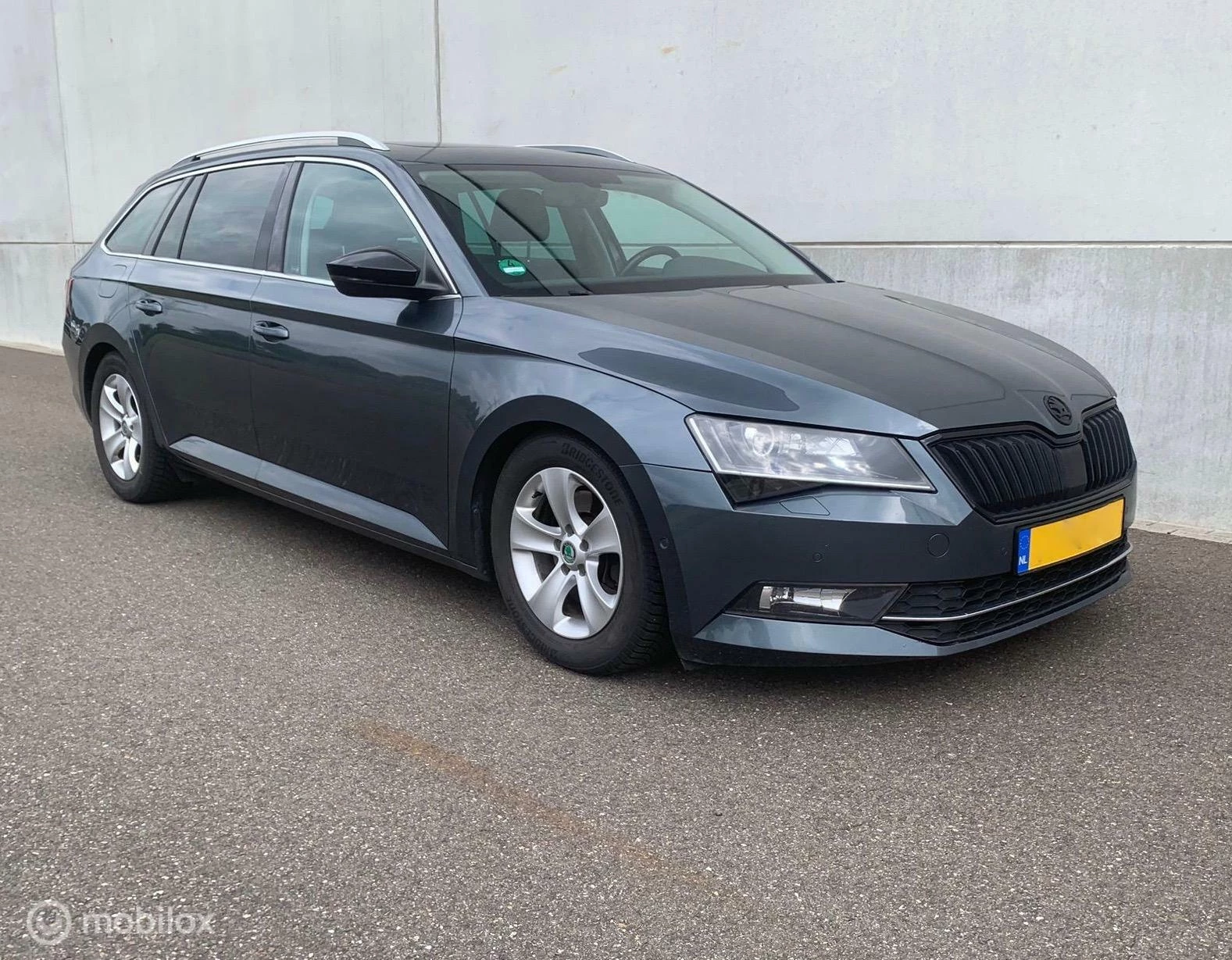 Hoofdafbeelding Škoda Superb