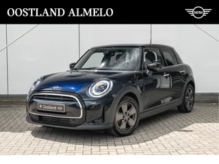MINI Cooper Hatchback Classic Automaat / Sportstoelen / Cruise Control / Multifunctioneel stuurwiel / 16" LM Revolite Spoke
