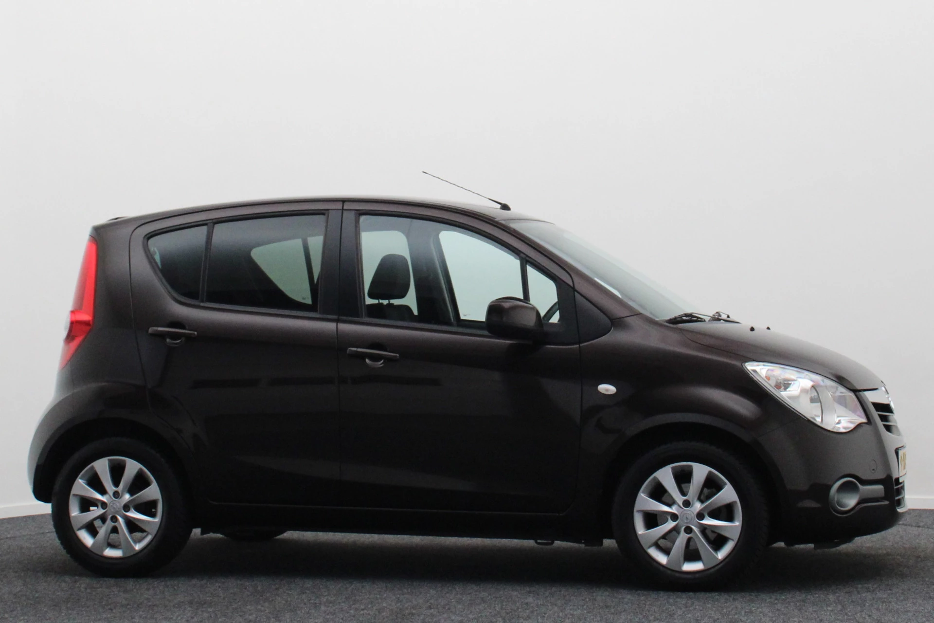 Hoofdafbeelding Opel Agila