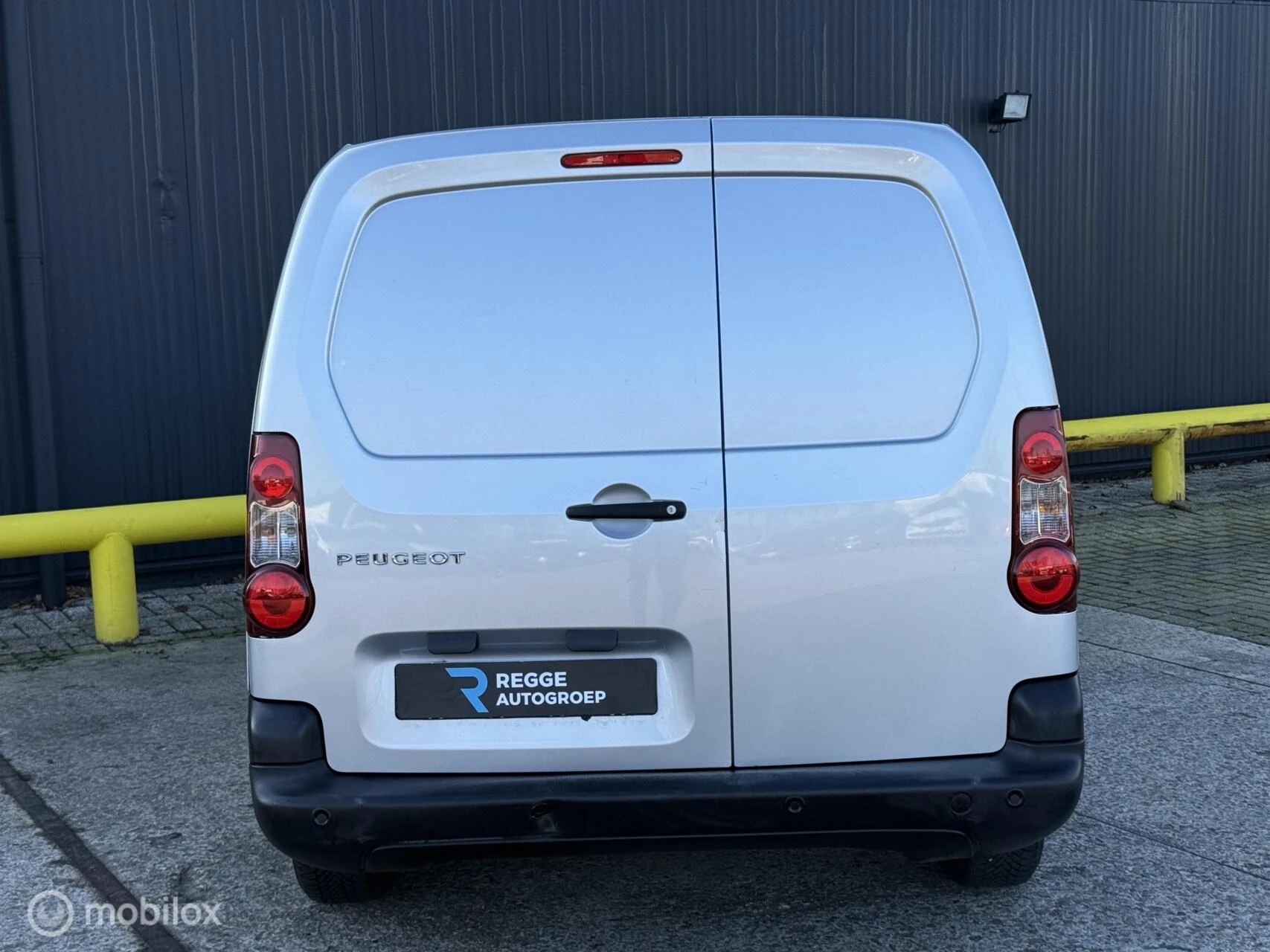 Hoofdafbeelding Peugeot Partner