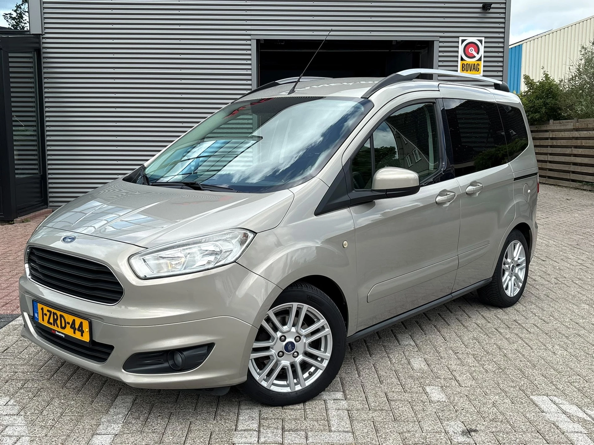 Hoofdafbeelding Ford Tourneo Courier