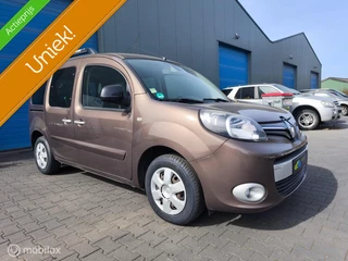 Hoofdafbeelding Renault Kangoo Renault Kangoo Family 1.2 TCe  / AANGEPAST VOERTUIG