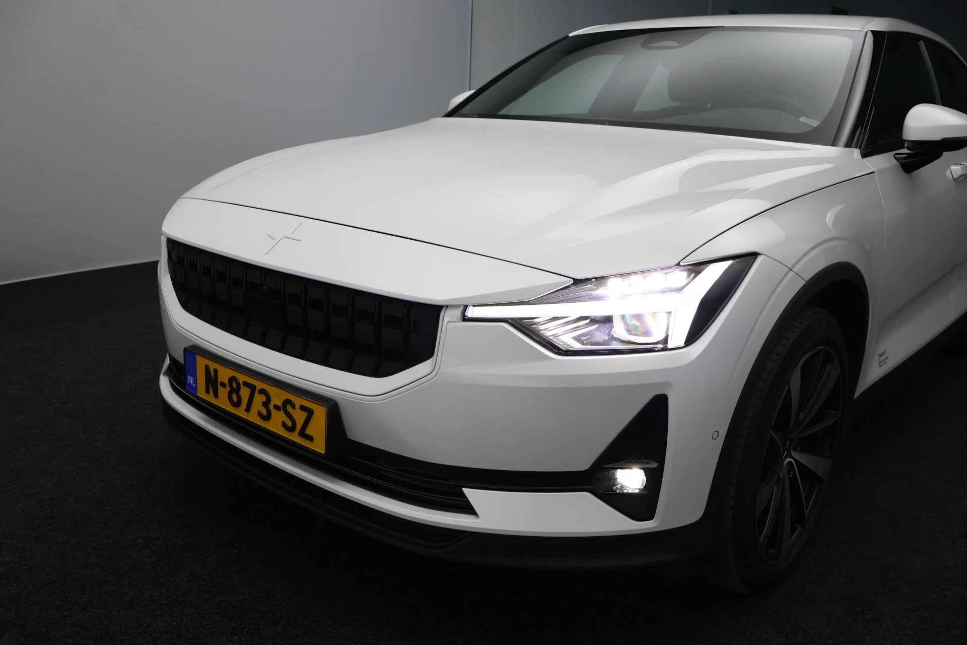 Hoofdafbeelding Polestar 2