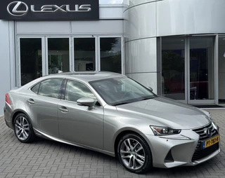 Hoofdafbeelding Lexus IS Lexus IS 300h Hybrid Business Line NL-AUTO LEDER STOELVERW AD-CRUISE DAB+