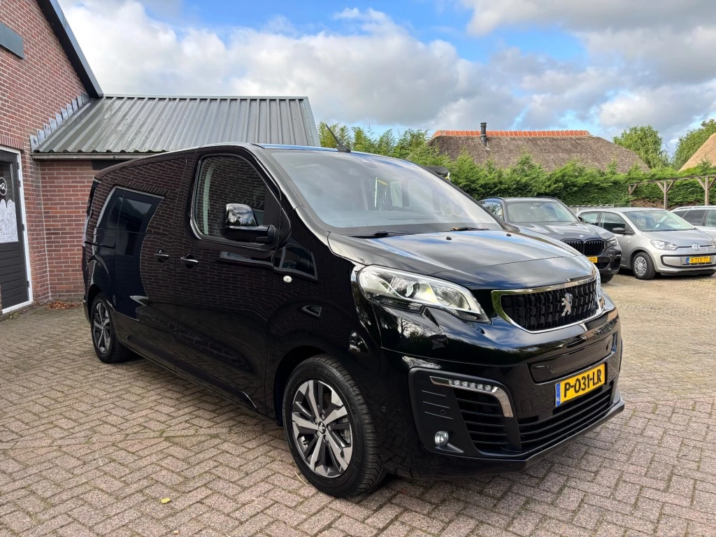 Hoofdafbeelding Peugeot e-Traveller