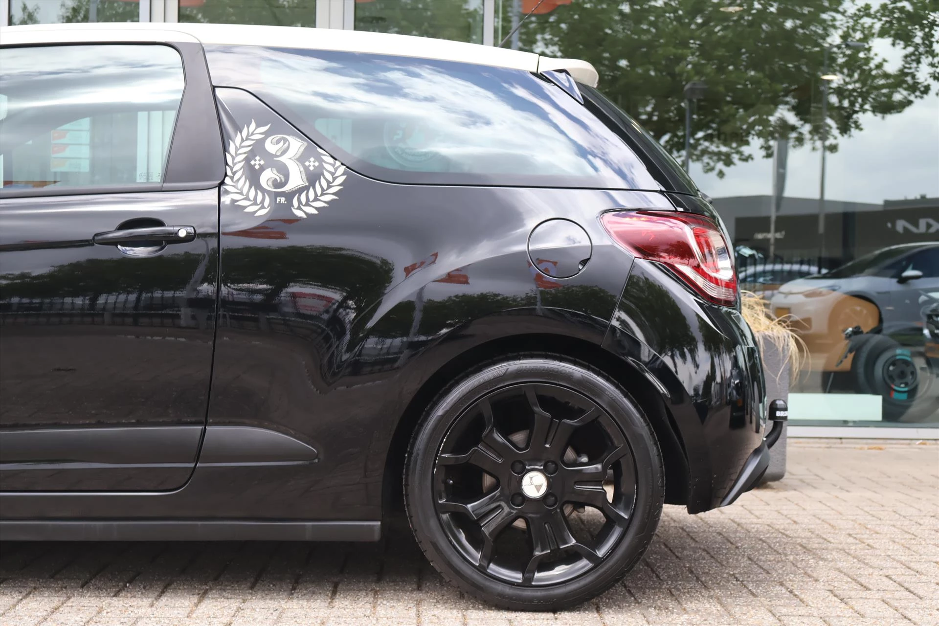 Hoofdafbeelding DS DS 3