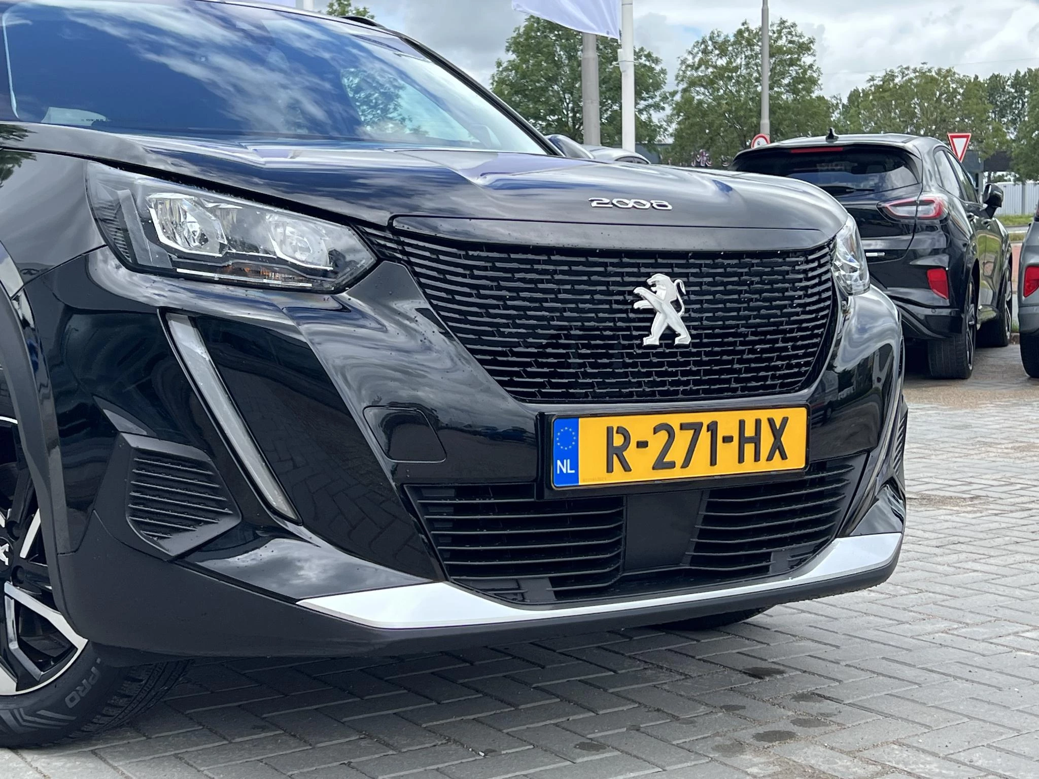 Hoofdafbeelding Peugeot e-2008