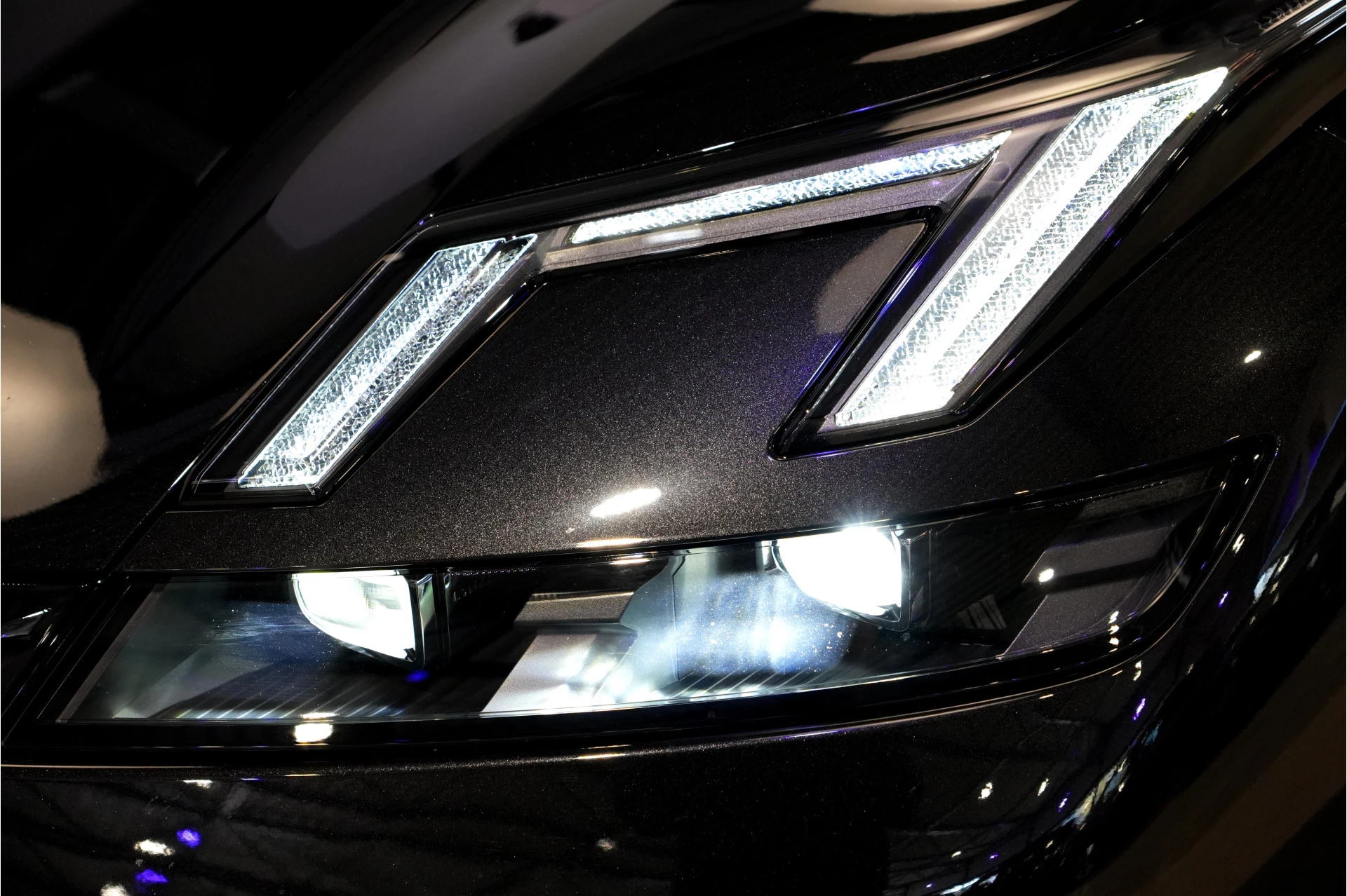 Hoofdafbeelding Lynk & Co 08