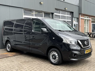 Hoofdafbeelding Nissan NV300 Nissan NV300 1.6 dCi 120 L2H1 Dubbele schuifdeur Airco Cruise control Trekhaak 2000kg Bluetooth telefoon voorbereiding Navigatie Achteruitrijcamera Parkeersensoren achter Kastinrichting Euro 6