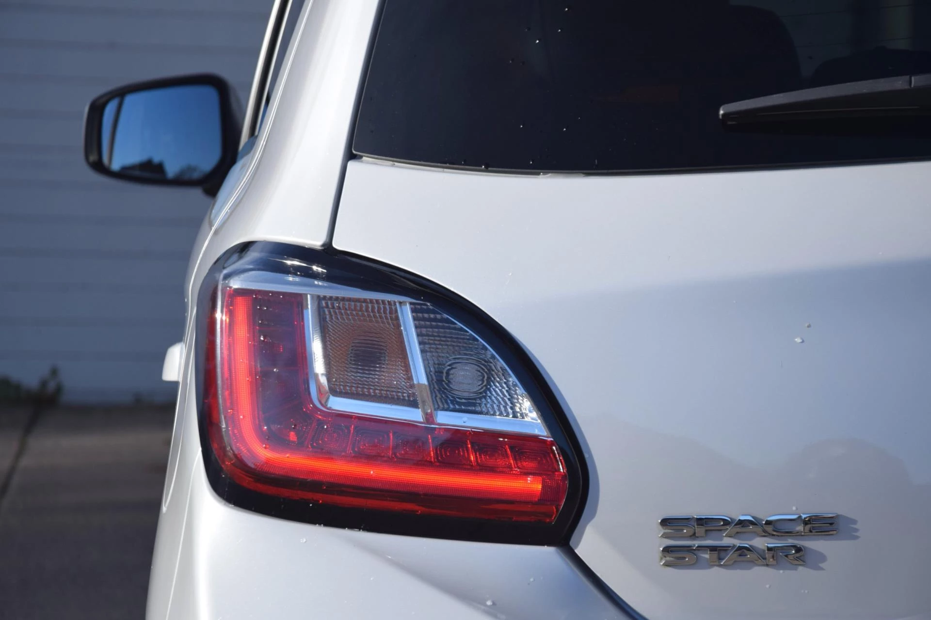 Hoofdafbeelding Mitsubishi Space Star