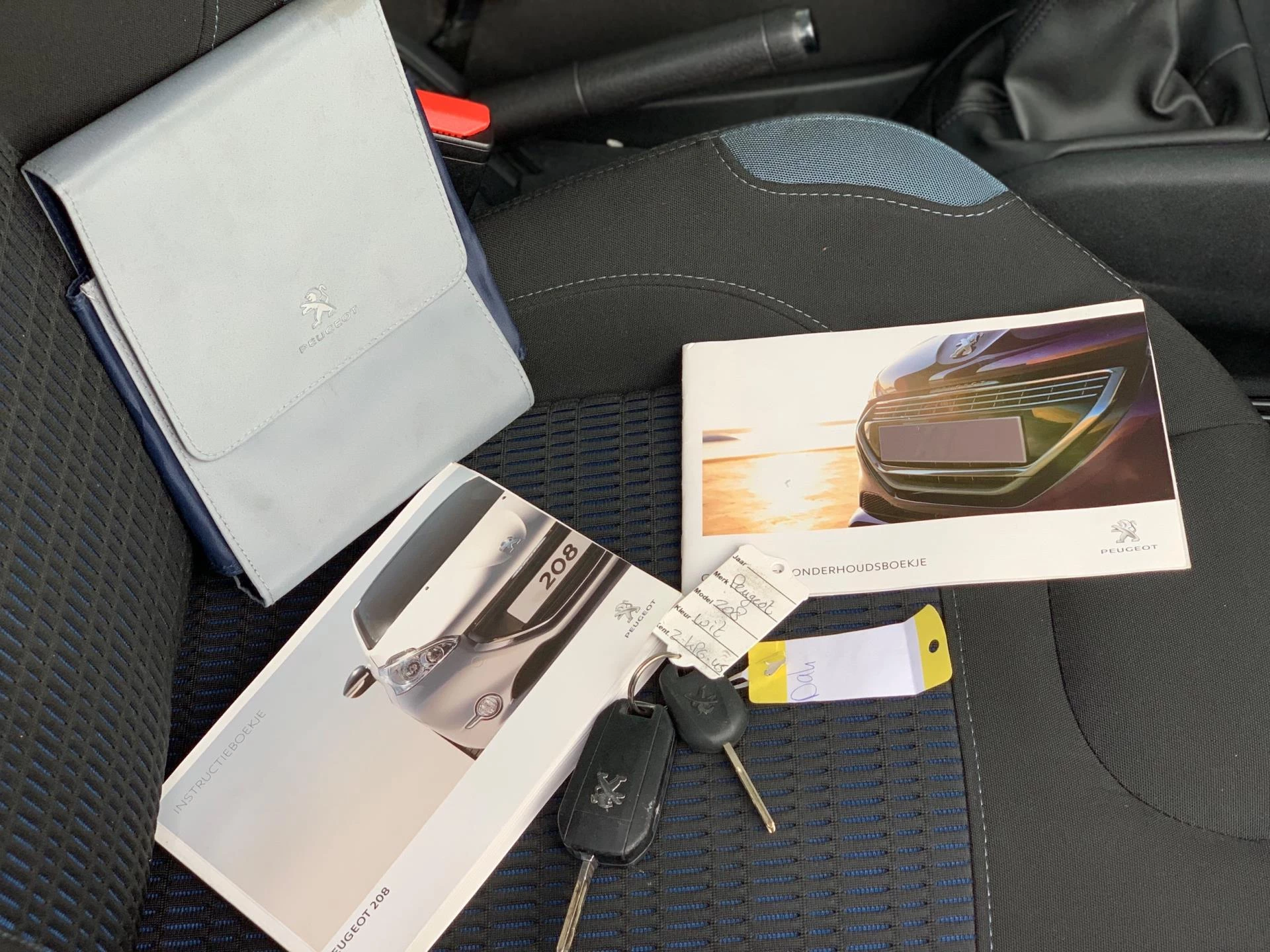 Hoofdafbeelding Peugeot 208