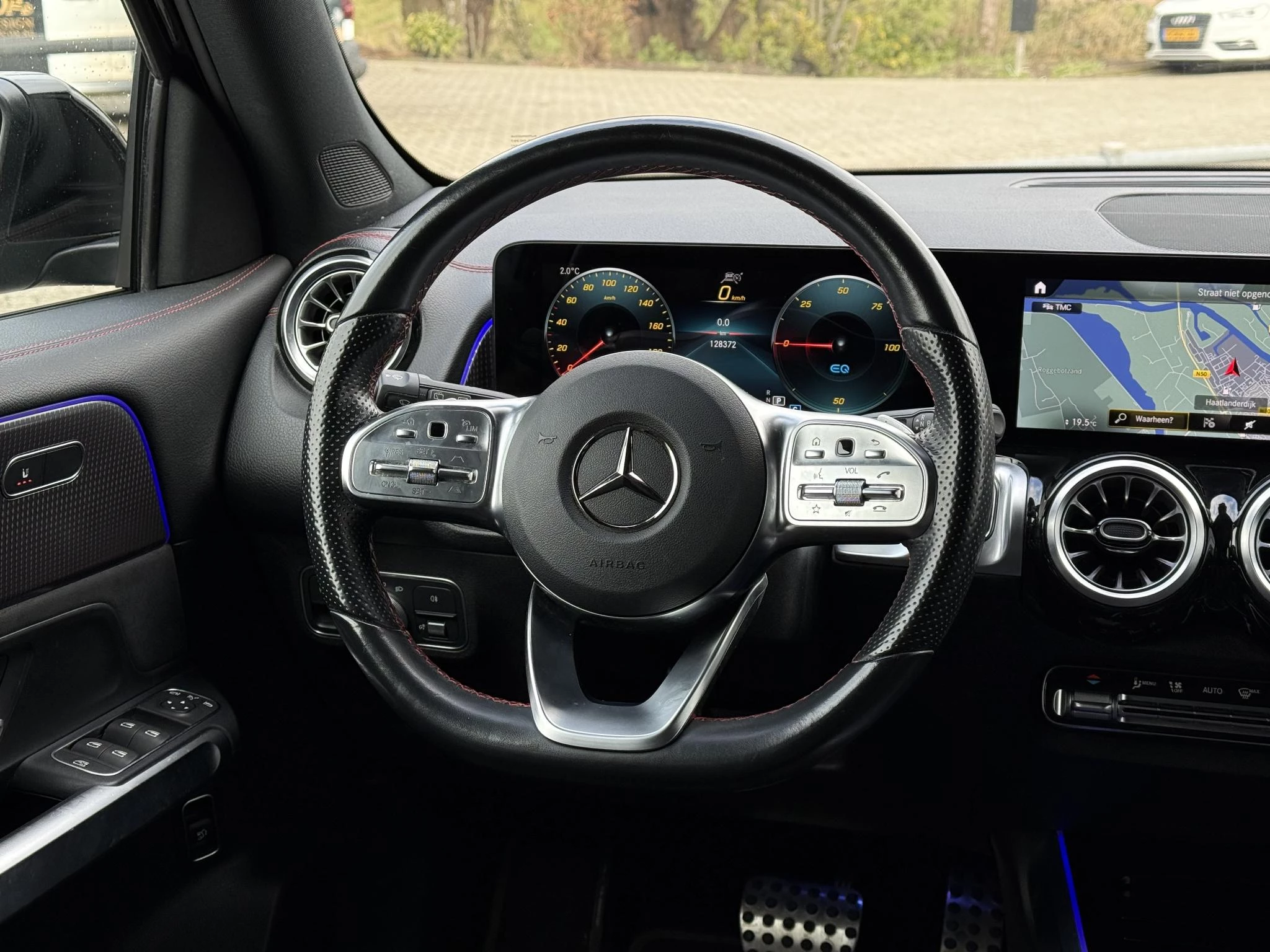 Hoofdafbeelding Mercedes-Benz EQB